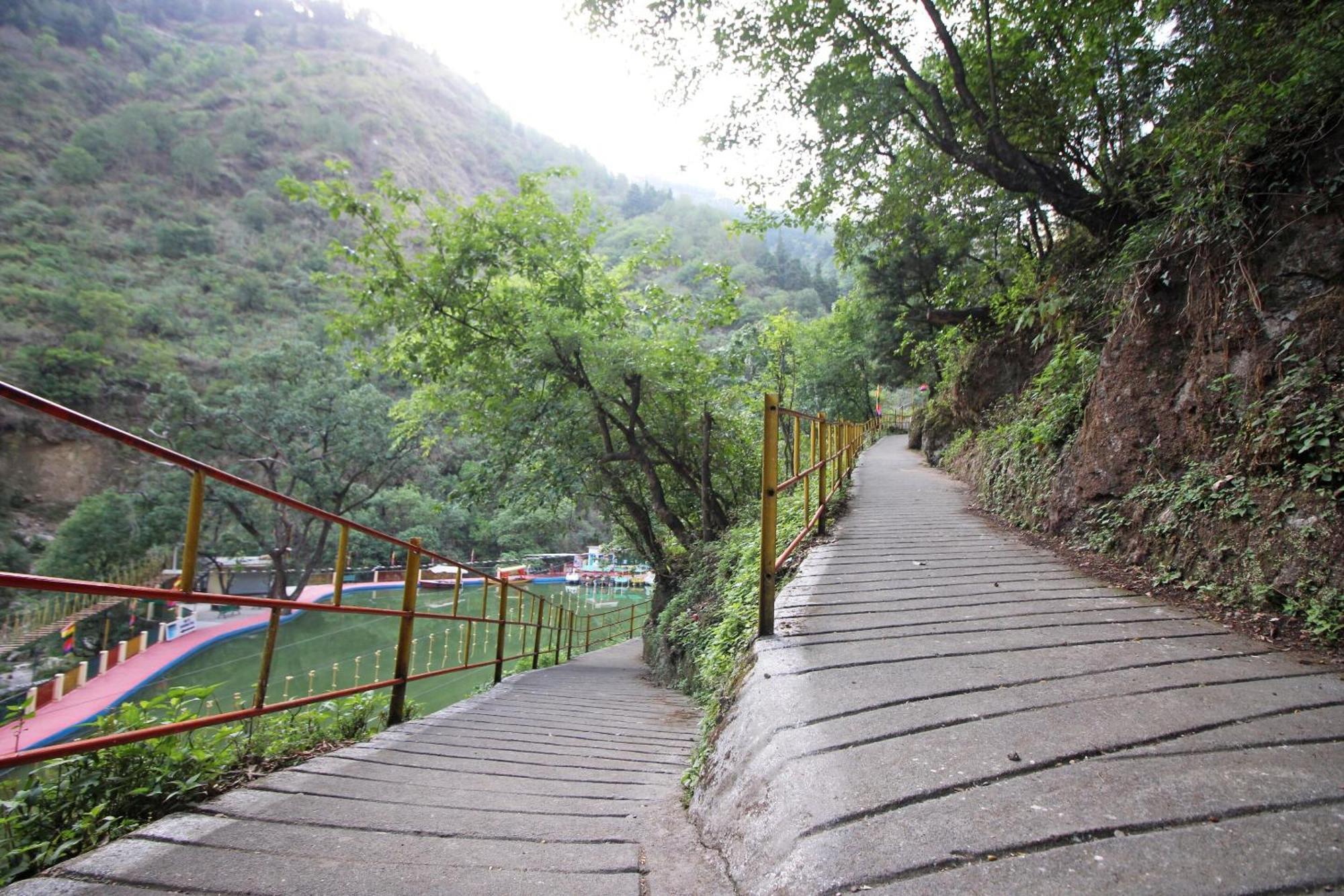 Hotel O Kempty Lake Adventure Resort Mussoorie Dış mekan fotoğraf
