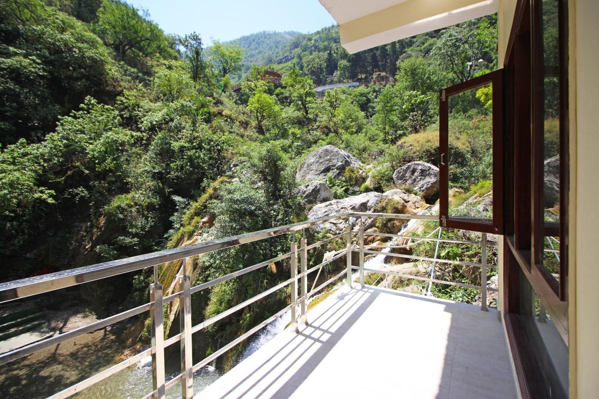 Hotel O Kempty Lake Adventure Resort Mussoorie Dış mekan fotoğraf